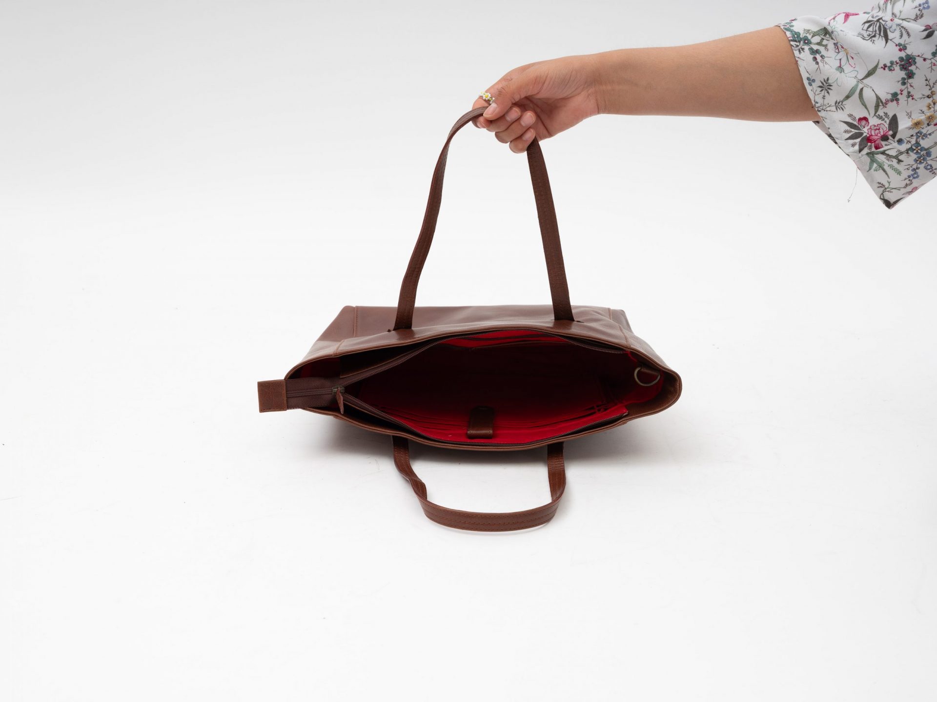 2725-F-Shopper-braun mit Hand